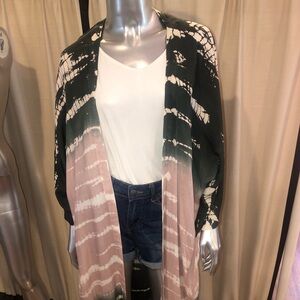 NWT Kimono with Tie Dye Type Design